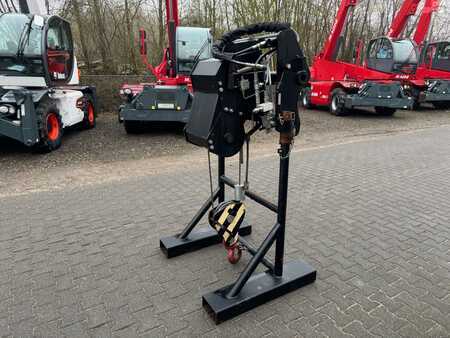 Hydraulische lier 2014  Manitou Seilwinde 3000 kg (1)