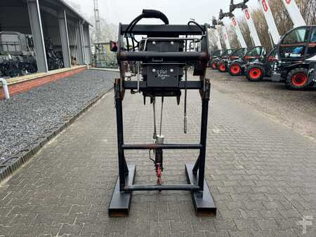 Hydraulische lier 2014  Manitou Seilwinde 3000 kg (4)