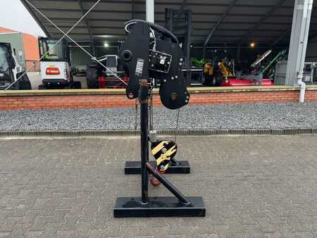 Hydraulische lier 2014  Manitou Seilwinde 3000 kg (6)