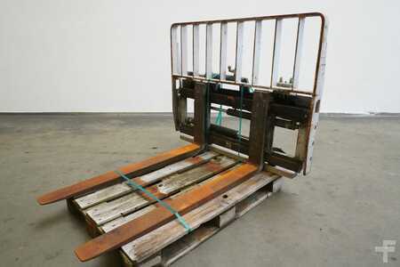 Pozycjoner wideł z przesuwem bocznym 2012  Durwen DURWEN SZV25S, Breite 1250 mm (1)