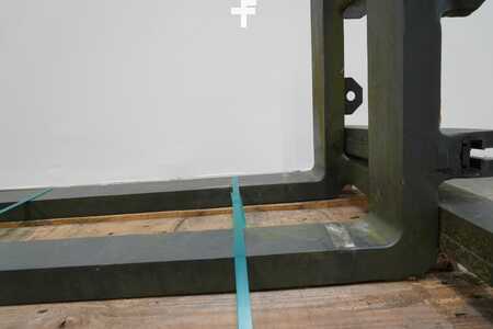 Vidlice 2006  Kaup kpl. Schlittensatz T411 (4)