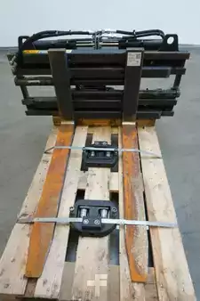 Fork adjustment equipment with sideshift 2021  Kaup 1T411Z;  Breite: 1.130 mm (3)
