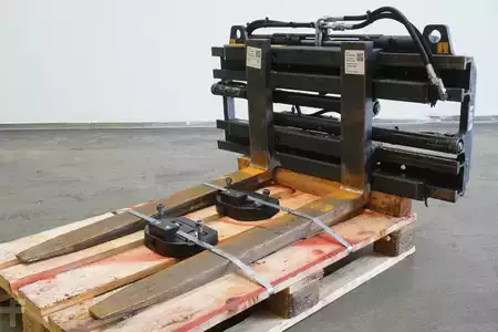 Fork adjustment equipment with sideshift 2021  Kaup 1T411Z; Breite: 1.130 mm (1)