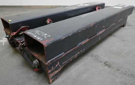 *** Sonstiger *** 2011  Kahl Batterietraverse (1)