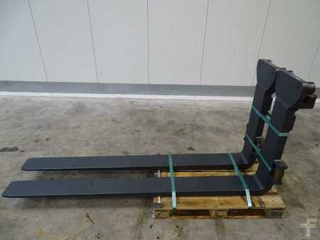 Widły 2026  Vetter Konecranes 12t (1)