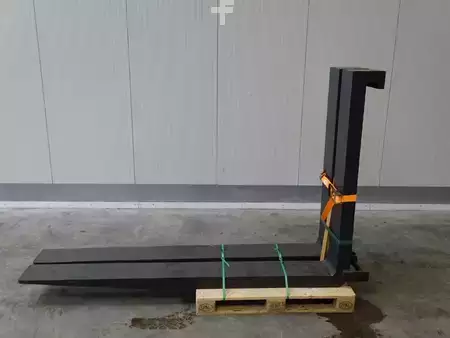 Emelővilla 2026  Vetter Svetruck 18T (1)