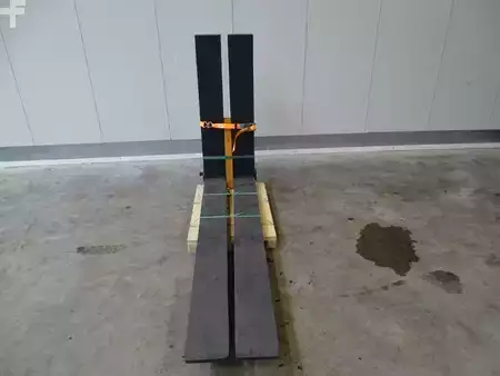 Emelővilla 2026  Vetter Svetruck 18T (2)