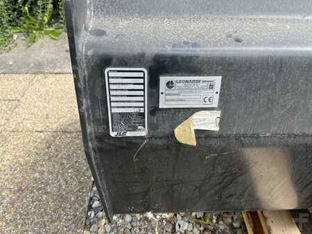 Hydraulic scoops 2017  [div] JLG Teleskoplader (3)