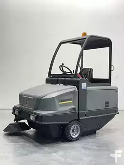 Zamiatarka 2019  [div] KM120/250 RPB (1)