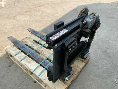 Fork adjustment equipment with sideshift  Meyer 6-0116G-EU (2)