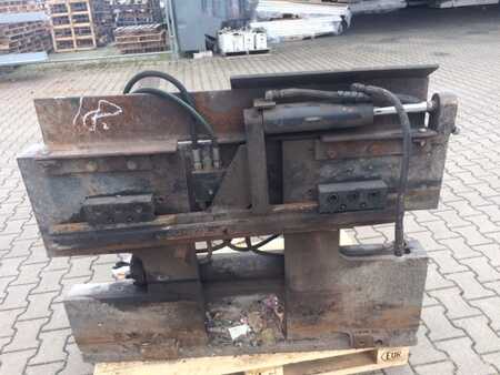 Bale tongs with side shift  Stabau Bale clamp with sideshift (3)