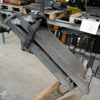 Widły teleskopowe - Vetter Manual Reach Forks (4)