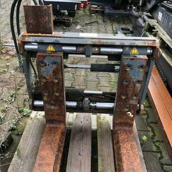 Fork positioners, shaft guided 2013  SH Anbaugeräte P1-ZVW-2,5-SO (2)