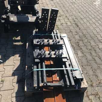 Vorkenversteller met zijverschuiving 2016  Kaup 2T466BZA (1)