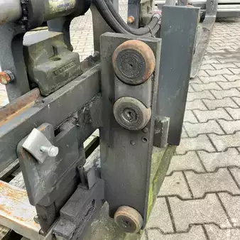 Fork adjustment equipment with sideshift - Linde IZVG (4)