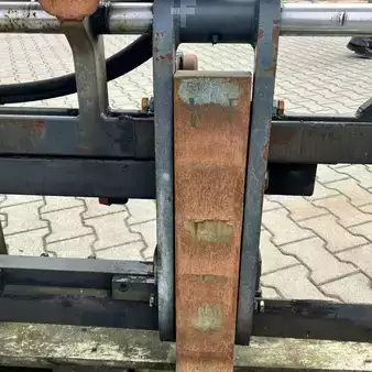 Fork adjustment equipment with sideshift - Linde IZVG (5)