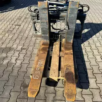 Haarukoiden asetinlaite 2020  Kaup 4.8T466B (1)