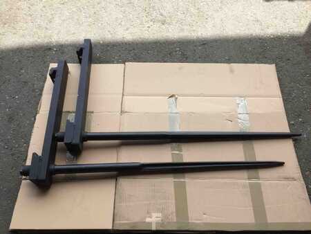 Zubehör - [div] Ballenspieß für Stapler (1)