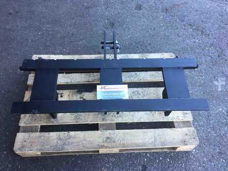 Zubehör - [div] Euro-Gabeltraeger mit 3 Punkt-Aufnahme (3)