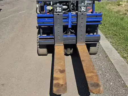 Positionneur de fourches 2019  Griptech RG4 25/FPN 25 (3)