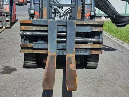 Haarukoiden asetinlaite 2019  Kaup 4.5T411 (4)