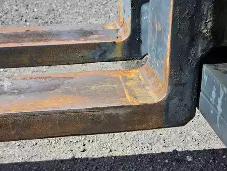 Haarukoiden asetinlaite 2019  Kaup 4.5T411 (9)
