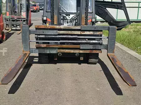 Haarukoiden asetinlaite 2019  Kaup 4.5T411 (2)