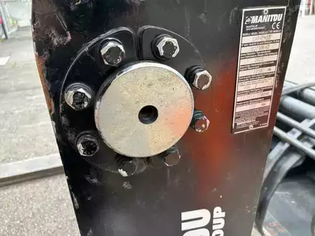 Zinkenverstellgerät 2022  Manitou CAT+P+SS (5)