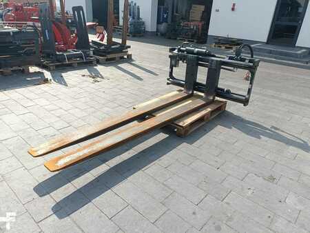 Posizionatore forche con traslatore integrato 2021  Durwen RZV 45 GS (4)