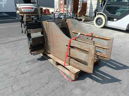 Bale clamp 2021  Durwen PBK 45 (1)