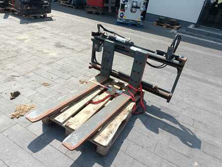 Posizionatore forche con traslatore integrato 2014  Durwen RZV 35 GS (4)