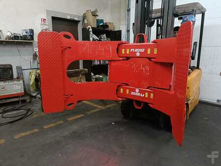 Papirtekercs fogó 180 fokkal forgatható - Bolzoni AR-37RH-14.5 (6)