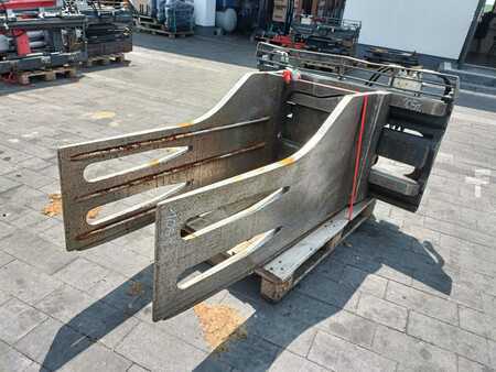 Bale clamp 2021  Durwen PBK 45 (4)