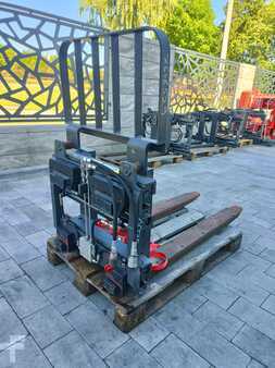 Posizionatori forche 2016  Kaup 2.5T401Z (2)