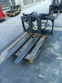 Posizionatore forche con traslatore integrato 2016  Kaup 3.5T466B (4)