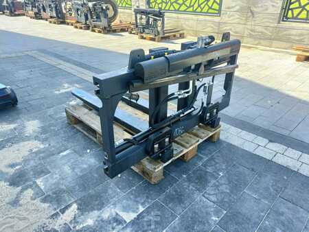 Posizionatore forche con traslatore integrato 2022  Kaup 3.5T466B (1)