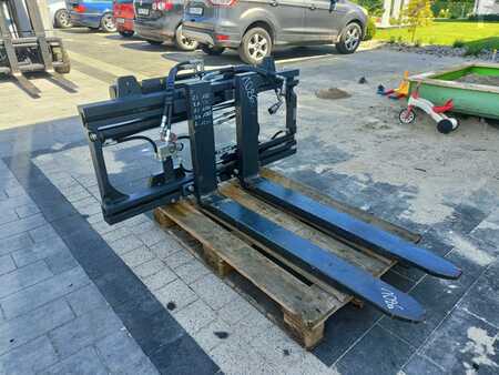 Posizionatore forche con traslatore integrato 2022  Kaup 3.5T466B (3)