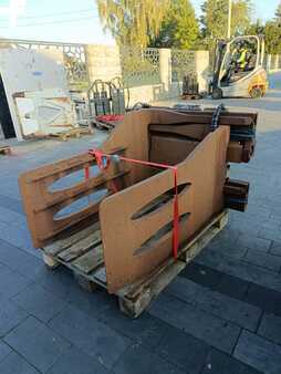 Bale clamp - Cascade 64G-WCS (2)