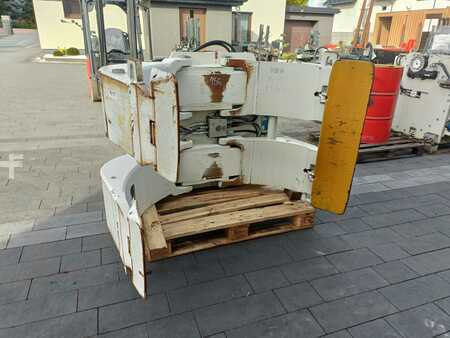 Grampo para rolos de papel com garfo rotativo 360º - Cascade 90F-RD-505X (1)