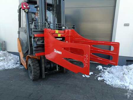 Čelisti na balíky 2016  Durwen PBK 20 (1)