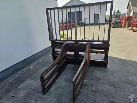 Attachment clamp 2019  Durwen PBK 45 (8)