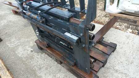Fork adjustment equipment with sideshift  CAM PG300TS.114 (3)