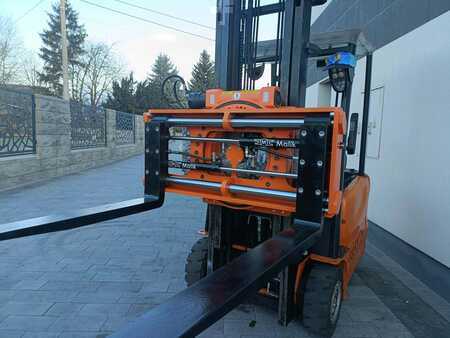 Otoč.zař.s našroub.vidlicemi 2025  Malik OWP30 (7)