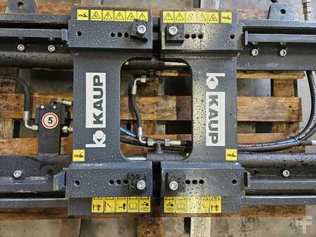 Fork adjustment equipment with sideshift  Kaup 4T466Z (10)
