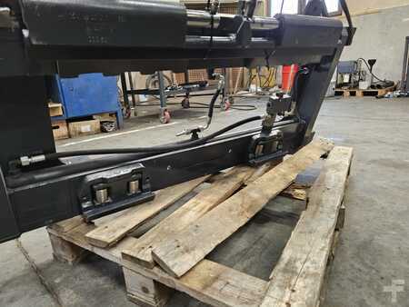 Fork adjustment equipment with sideshift  Kaup 4T466Z (4)