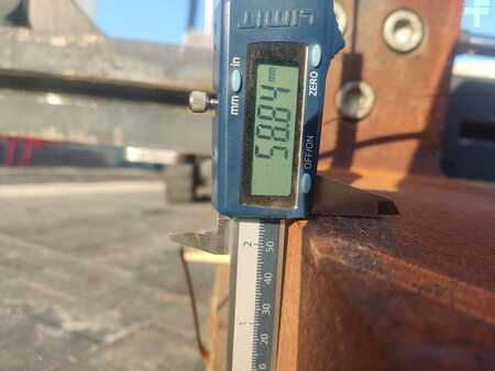 Equipamento de ajuste dos garfos com deslocamento lateral 2015  Kaup 4,5T466 (3)