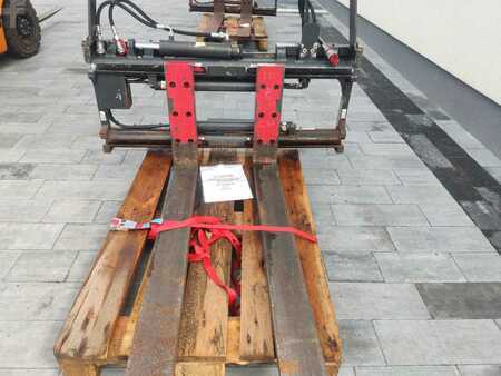 Pozycjoner wideł 2019  Durwen RZV 25 GS (1)