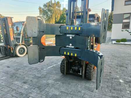 Papirtekercs fogó 180 fokkal forgatható , kettéosztott kar 2013  Bolzoni AR-40RJ-16 (2)