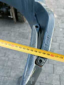 Papirtekercs fogó 180 fokkal forgatható , kettéosztott kar 2013  Bolzoni AR-40RJ-16 (7)