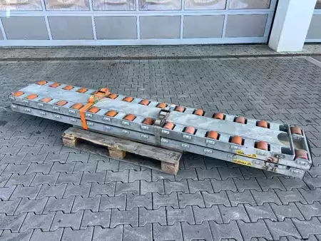 *** muut välineet *** 2016  Stabau Rollenschienen Gabelschuhe mit Rollen / 4 to 2016 (2)